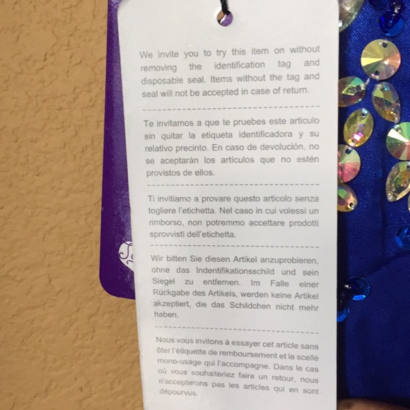 Dress - Picture 6 of 8